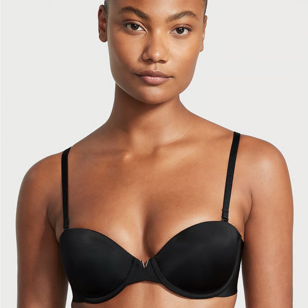 VICTORIA'S SECRET BARE
Illusions Lightly Lined Smooth Strapless Bra- Retails $55